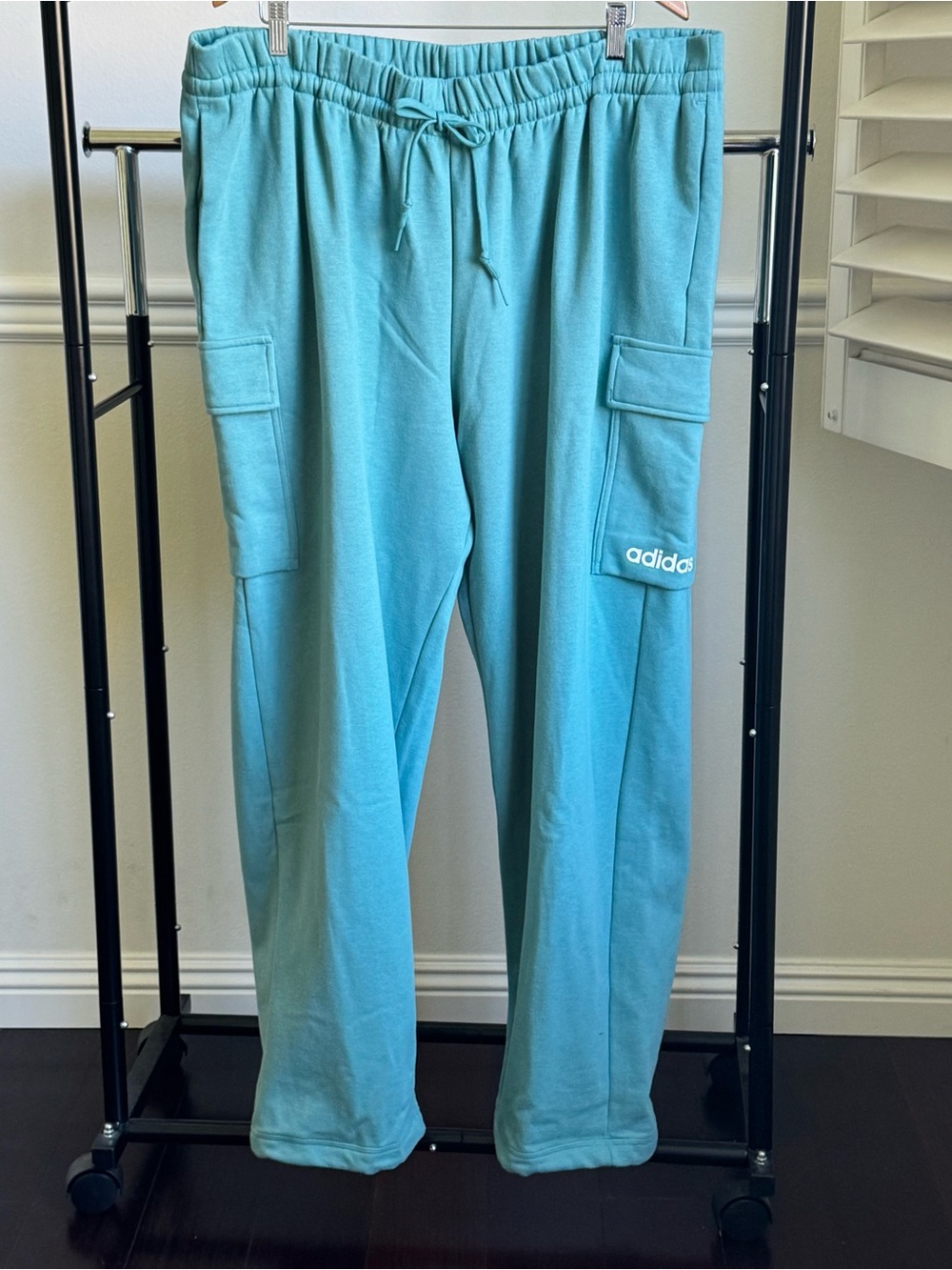 adidas Women's Essentials Inclusive Linear Freece Cargo Pants Teal 3X NWT